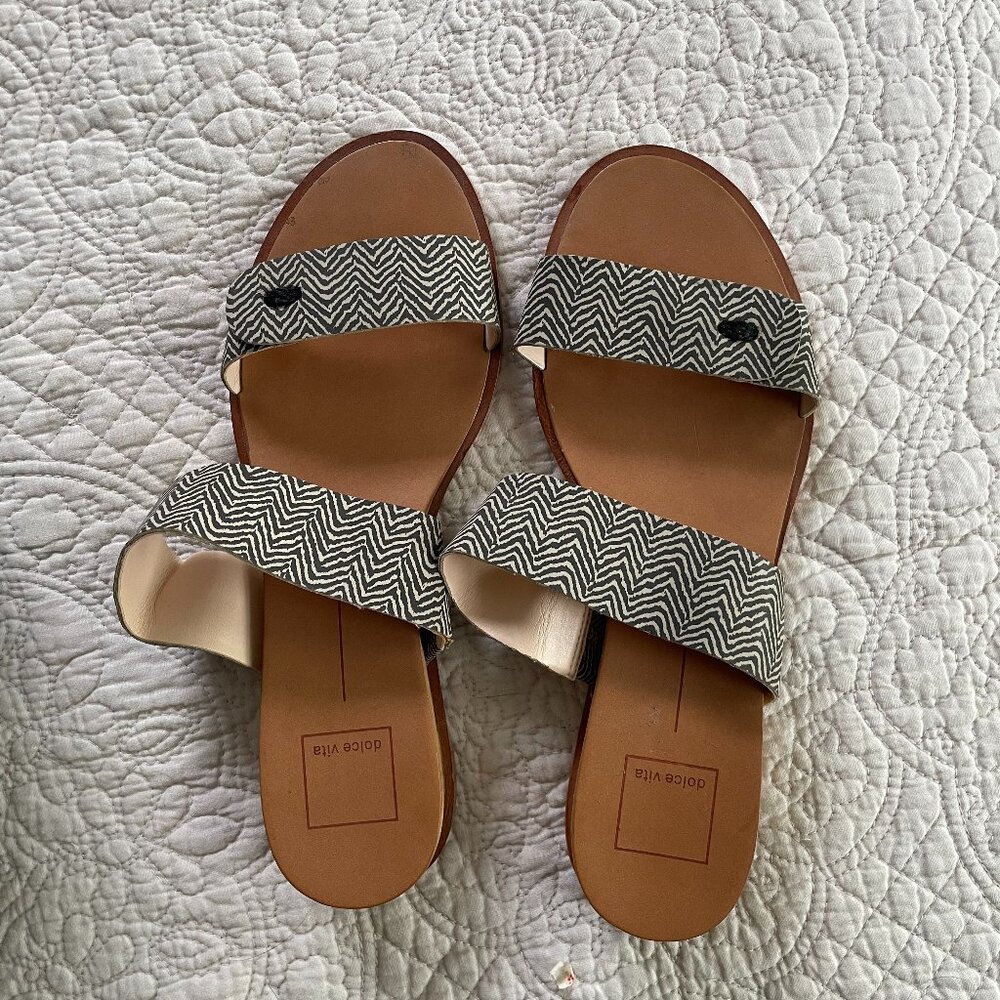 Dolce Vita slip on low wedge nubuck sandal "Peya"